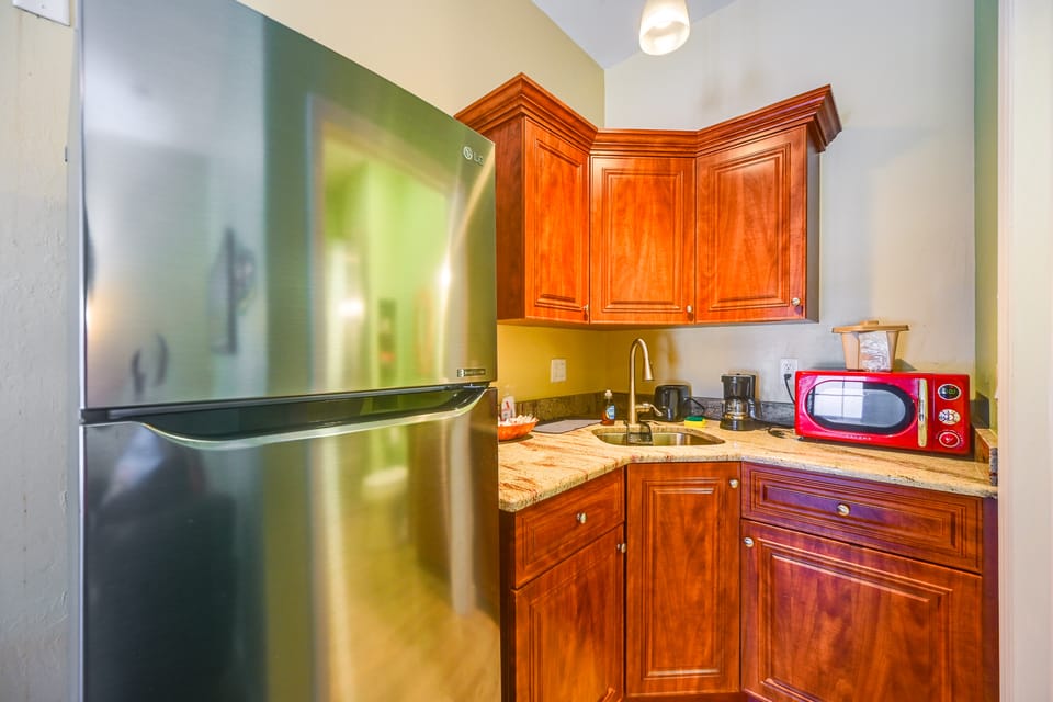 Pool Access: Everglades Resort Retreat! Apartment in Collier County