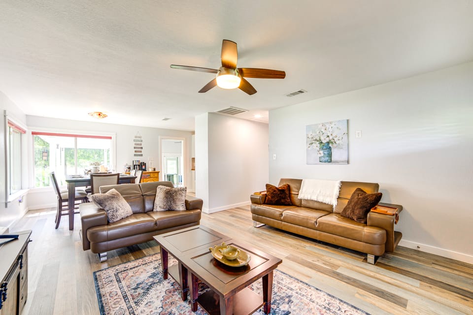 Lake Tawakoni Access + Hot Tub - Wills Point Home! House in Lake Tawakoni
