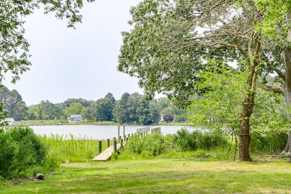 Brand-New Pool! Waterfront Bozman Village Home House in Maryland