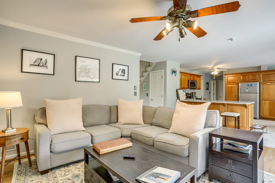 Brand-New Pool! Waterfront Bozman Village Home House in Maryland