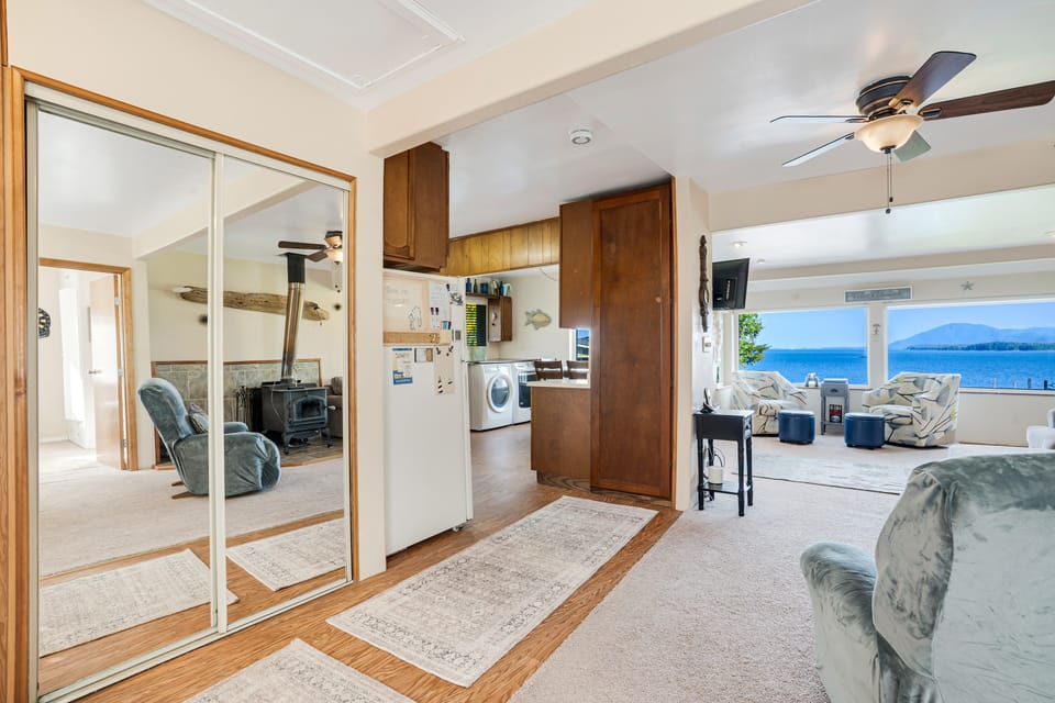 6 Mi to Main St: Oceanfront Cottage in Ketchikan Cottage in Alaska