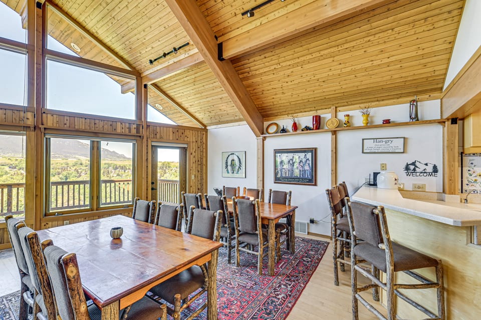 1 Mi to Dtwn Red Lodge: Mtn-View Cabin Getaway House in Red Lodge