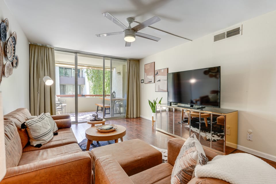 < 1 Mi to Old Town: Scottsdale Condo w/ Balcony Apartment in Scottsdale