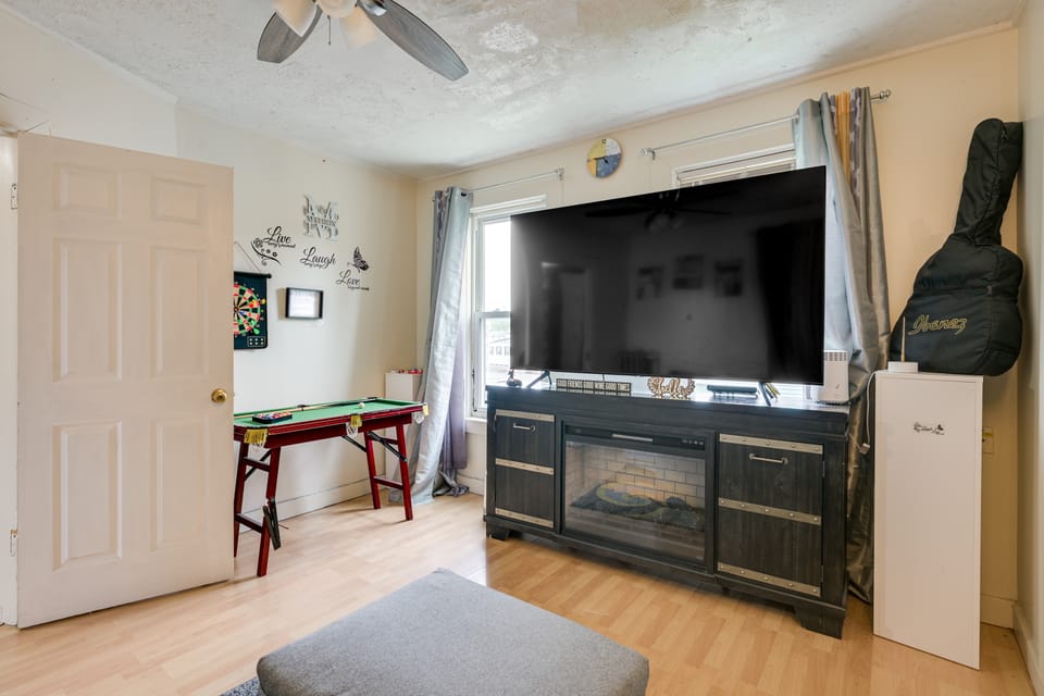 6 Mi to Boston Common: Apt in Medford! Apartment in Medford