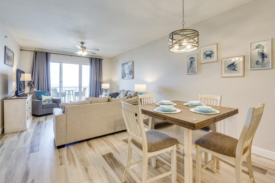 Walk to Shore: Resort Retreat in Miramar Beach! Apartment in Miramar Beach