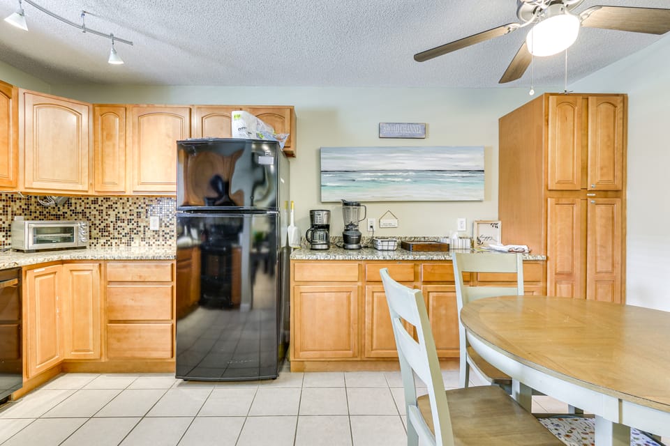 Private Beach Access: Hilton Head Island Condo! Apartment in Hilton Head Island