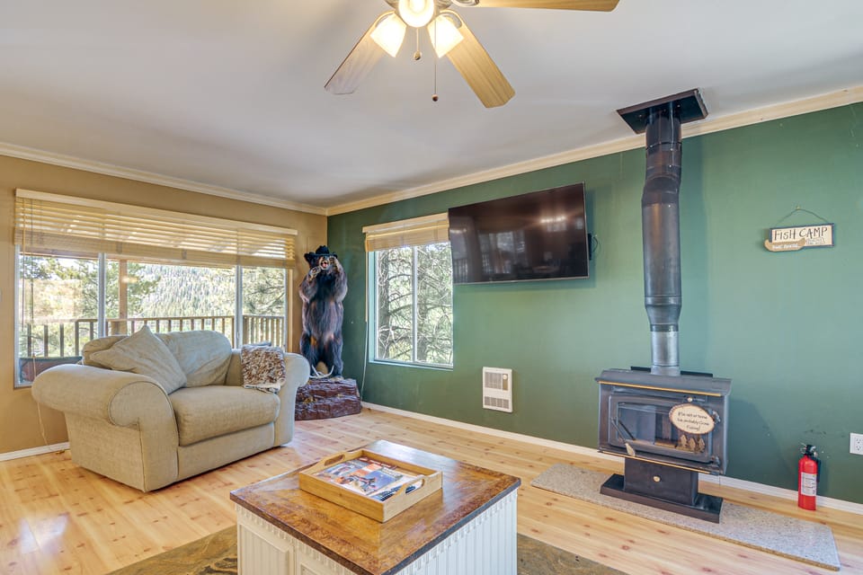 Furnished Deck & Mountain Views: Panguitch Cabin House in Utah