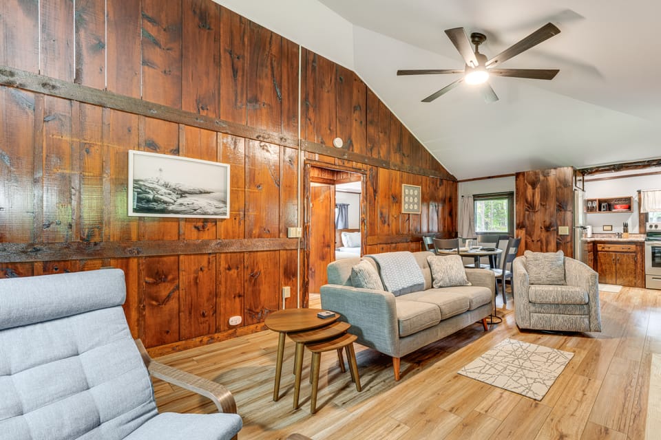 Walk to Barrett's Park: Wooded Cabin w/ Grill! House in Maine