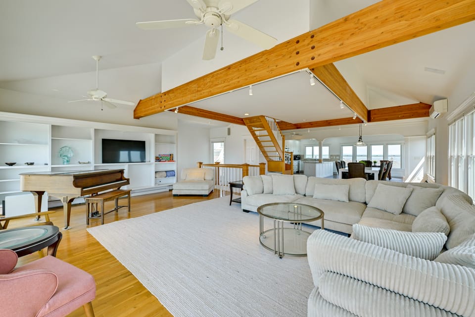 Waterfront Westhampton Haven: Private Beach House in Long Island