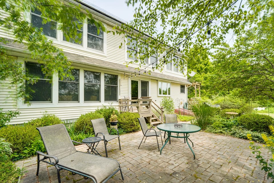 Peaceful Country Retreat: Private & Convenient House in Jersey Shore