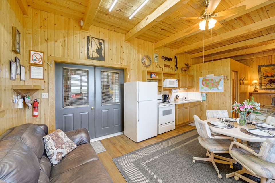 Studio Cabin w/ Mtn Views by the Green River! Apartment in Wyoming