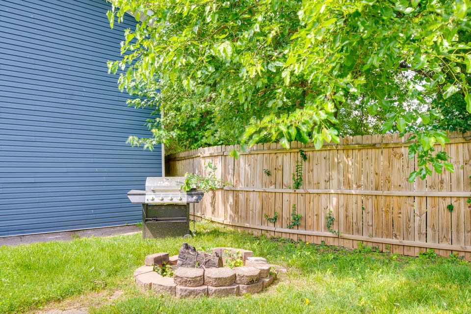 3 Mi to Dtwn: Cozy Apt w/ Yard in Louisville! Apartment in Jefferson County