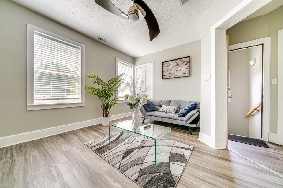 3 Mi to Dtwn: Cozy Apt w/ Yard in Louisville! Apartment in Jefferson County