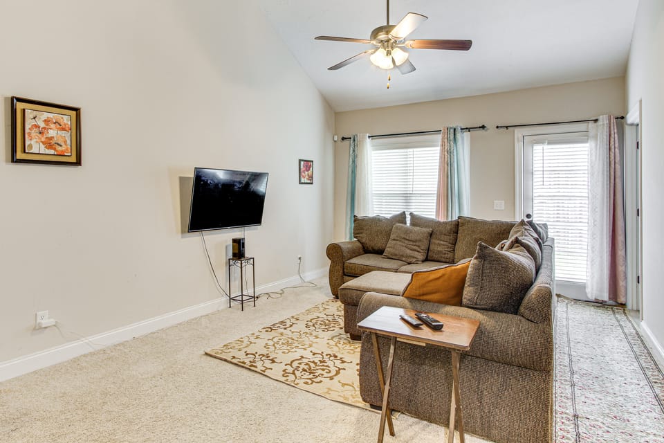 7 Mi to Dtwn Augusta: Townhome Near Shops & Eats! Apartment in Augusta