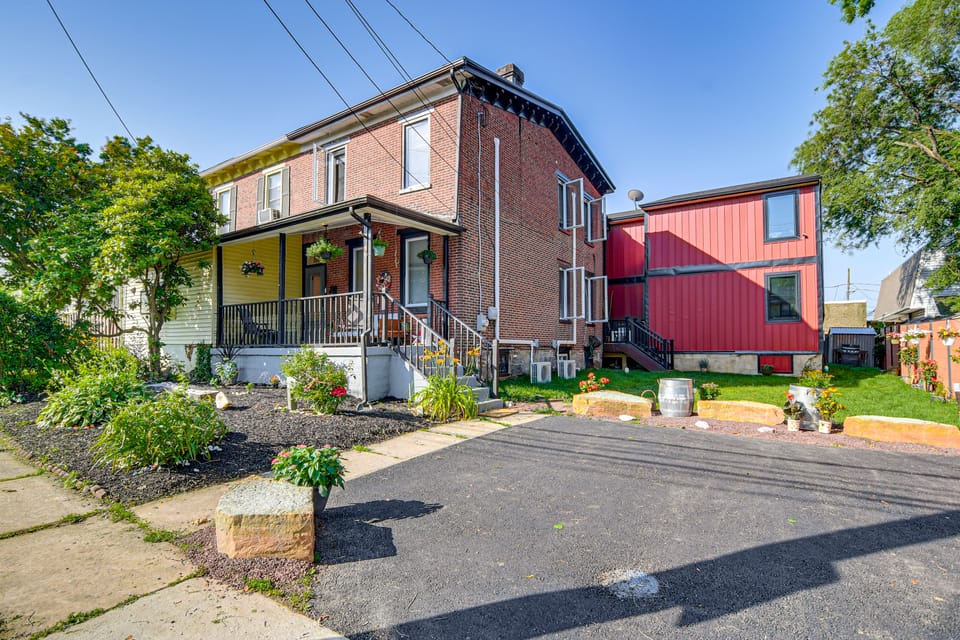 Walkable Neighborhood: Updated Morton Home! House in New Jersey