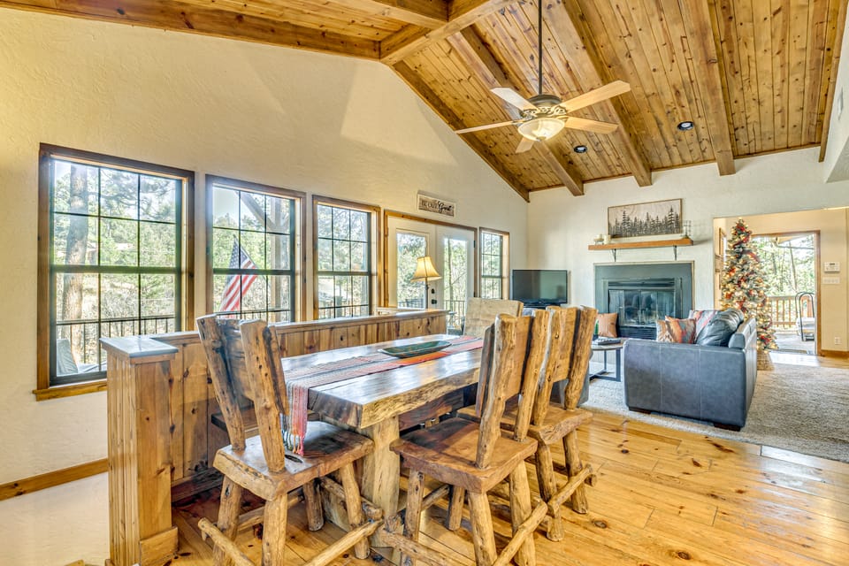 Hot Tub Haven w/ Game Room & Grill in Ruidoso! House in Ruidoso