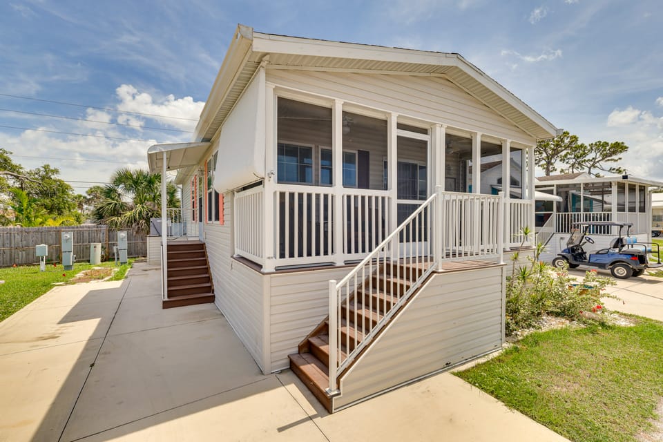 4 Mi to Beach: Fort Myers Home w/ Pool Access! House in Iona
