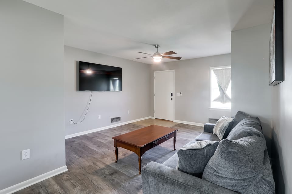 5 Mi to Zoo: Family Retreat in Wichita! House in Wichita