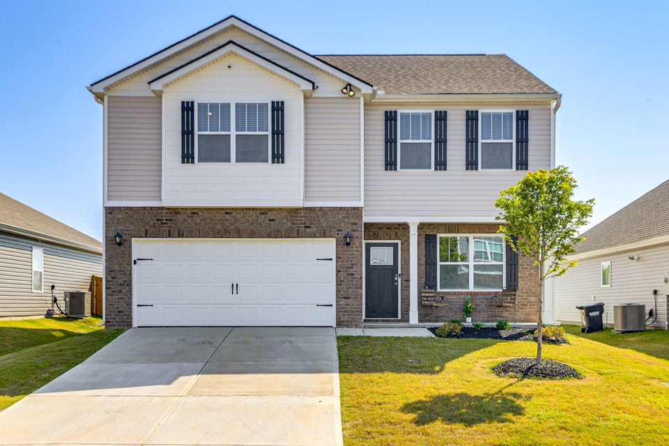 Pool Access, 2 Mi to Main St: Fountain Inn Home! House in South Carolina