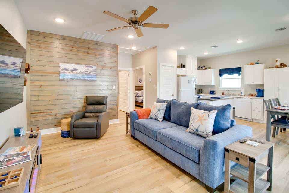 4 Mi to Rockport Beach Park: Home w/ Resort Perks House in Rockport