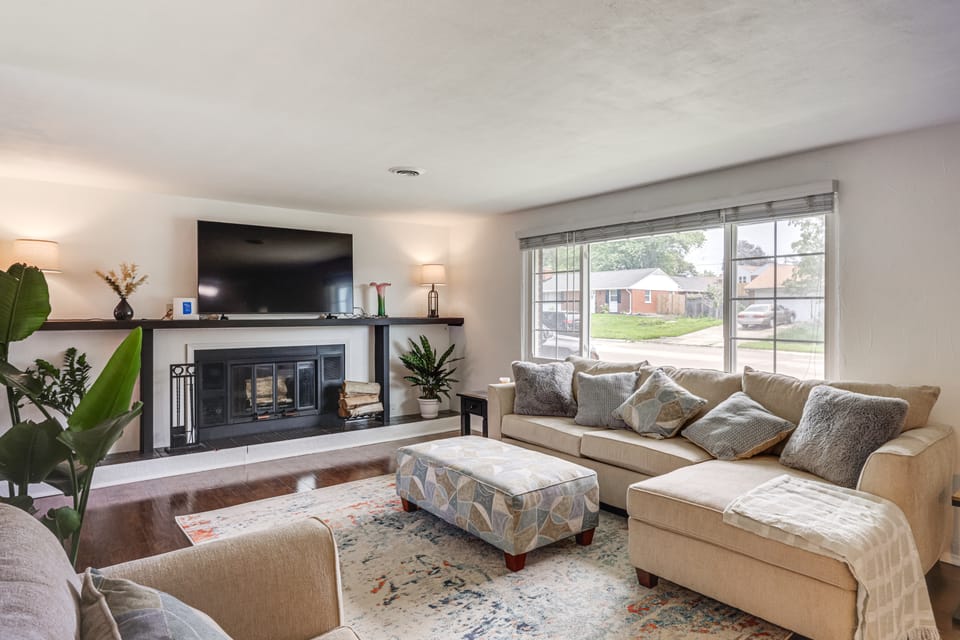 Dayton Family Home w/ Game Room: Walk to City Park House in Kettering