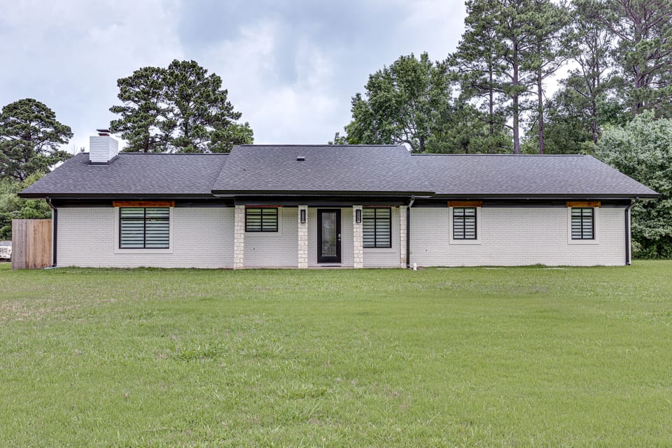 < 1 Mi to SAU: Newly Renovated Home w/ Yard! House in Arkansas