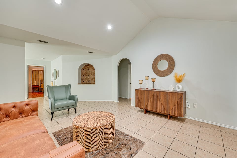 4 Mi to Dtwn Brownsville: Family Home w/ Yard! House in Brownsville