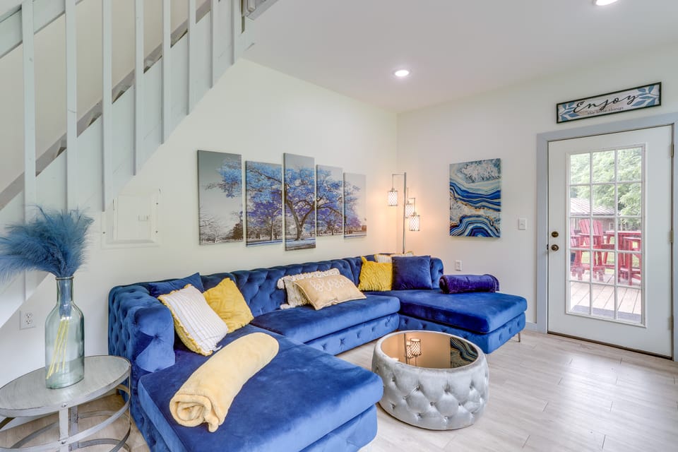 River Access & Private Deck: Mountain View Retreat Apartment in Arkansas