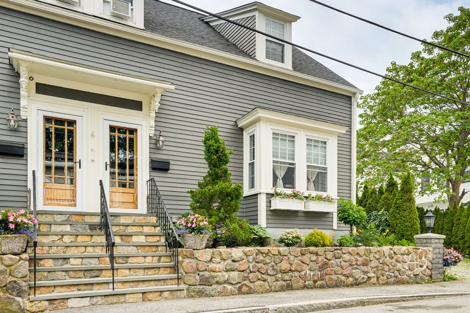 North Shore Townhome: 1 Mi to Singing Beach! House in Manchester-by-the-Sea