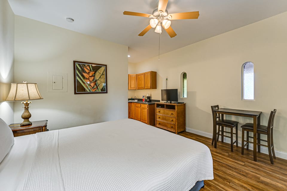 Resort-Style Studio 15 Mi to Everglades NP Apartment in Collier County