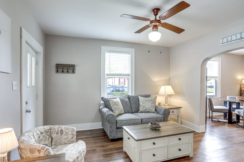 1 Mi to Water & Dtwn: Lake Erie Family Getaway House in Sandusky