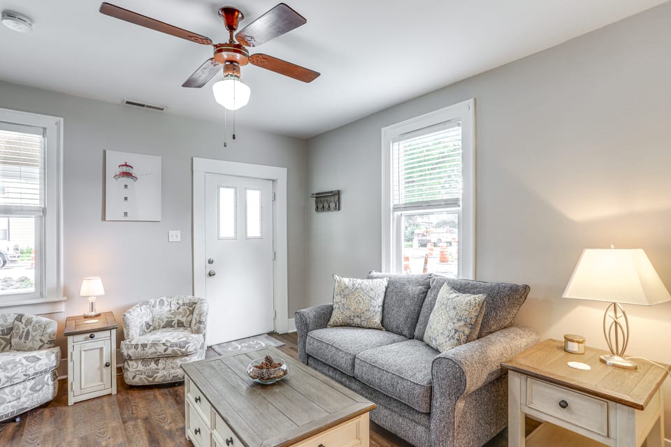 1 Mi to Water & Dtwn: Lake Erie Family Getaway House in Sandusky