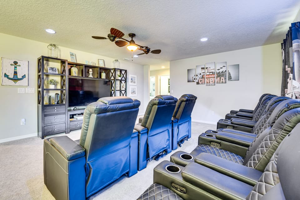 Pool & Lazy River: Windsor House 9 Mi to Disney! House in Four Corners