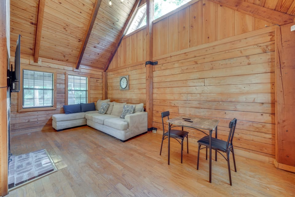 < 1 Mi to Casinos: Countryside Louisiana Getaway! House in Duson
