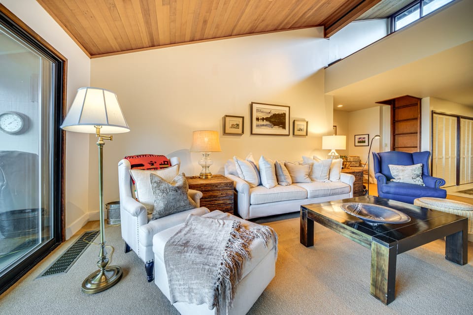 Water Views & Marina Access: Port Ludlow Getaway Apartment in Port Ludlow