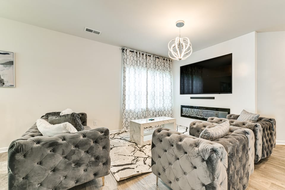 7 Mi to Uptown - Pet-Friendly 2-Story Townhome! Apartment in Charlotte
