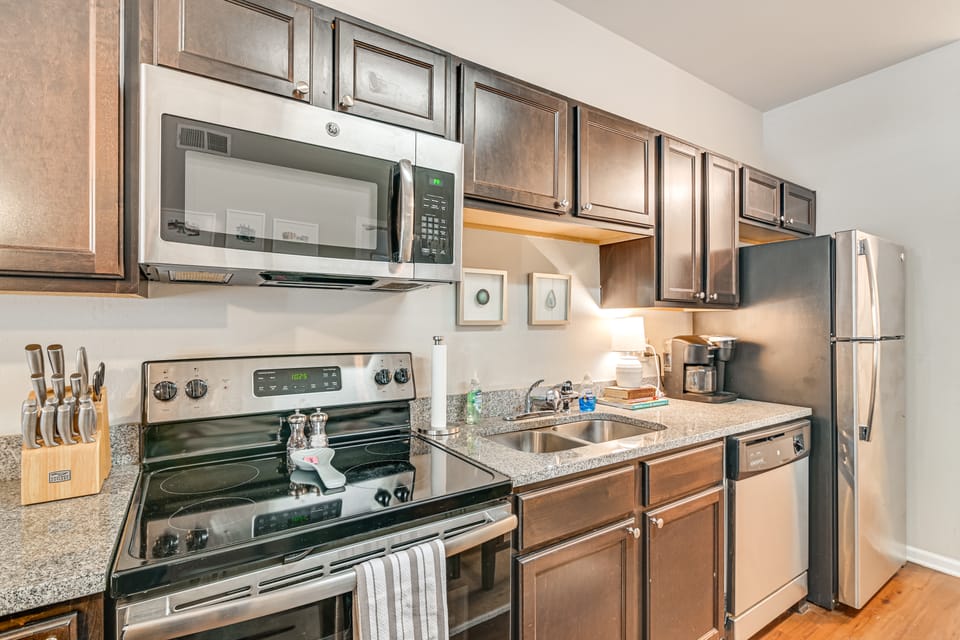 Cotton District Condo: Walkable Spot for Game Day! Apartment in Starkville