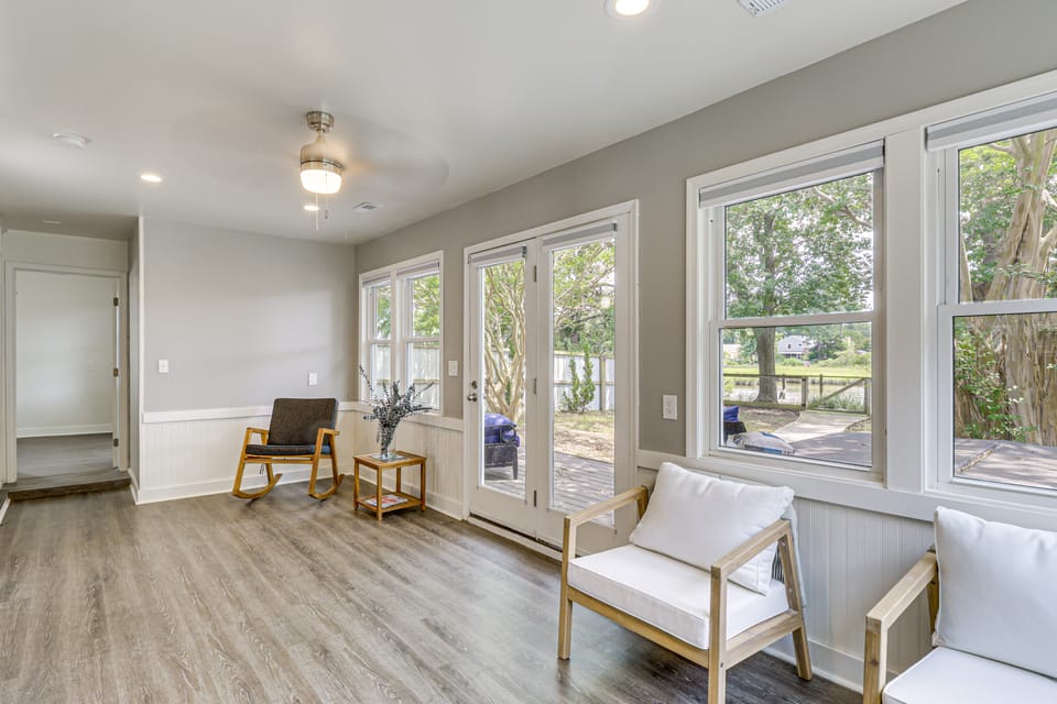 Riverfront Fun: Quiet Home Near Hampton Coastline House in Hampton