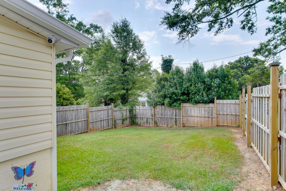 2 Mi to Self Regional MC: Updated Apartment Apartment in South Carolina