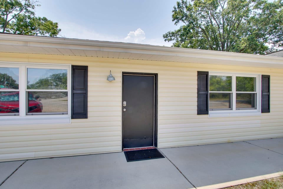 Close to Uptown & Hospital: Greenwood Studio Apartment in South Carolina