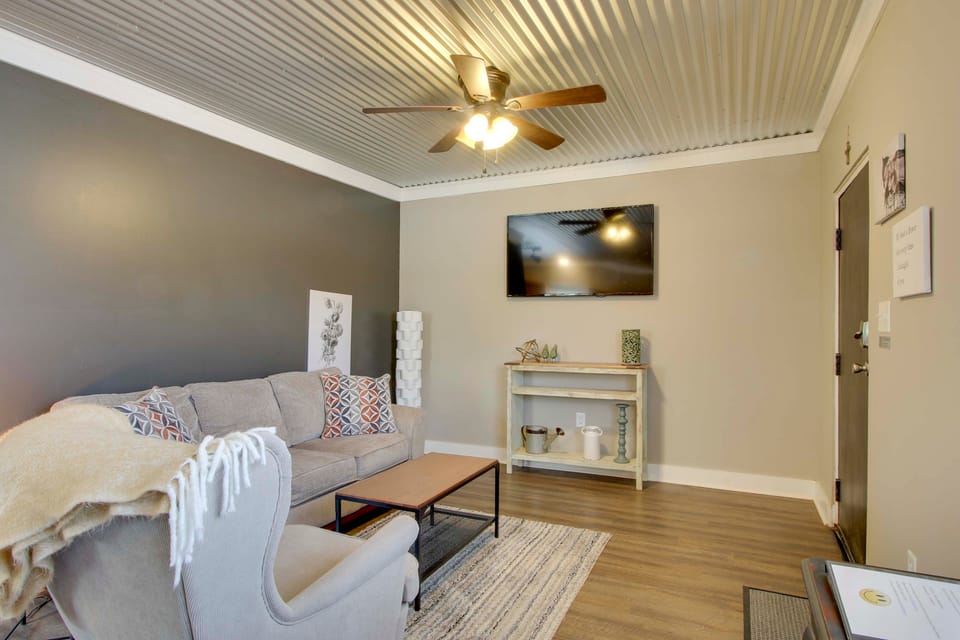Close to Uptown & Hospital: Greenwood Studio Apartment in South Carolina