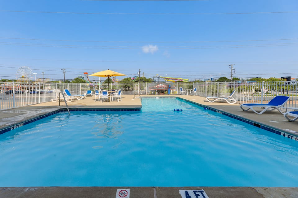 1 Block to Beach! Ocean City Condo w/ Pool Access Apartment in Ocean City