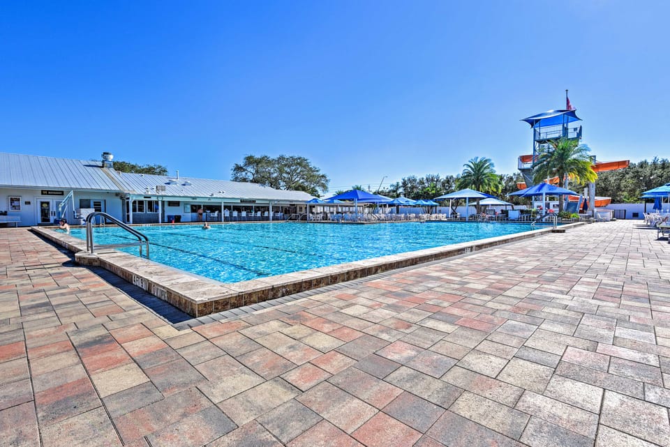 Resort Pool & Hot Tub: Home 8 Mi to Dtwn Sarasota House in Florida