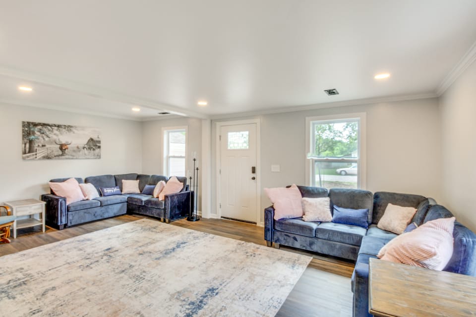 Walk to Winery! Home w/ Patio & Yard in Holt House in Missouri