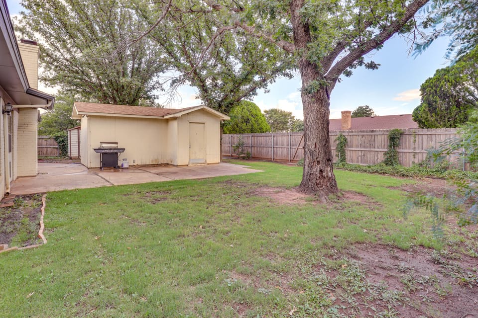 4 Mi to Texas Tech University: Home w/ Patio! House in Lubbock
