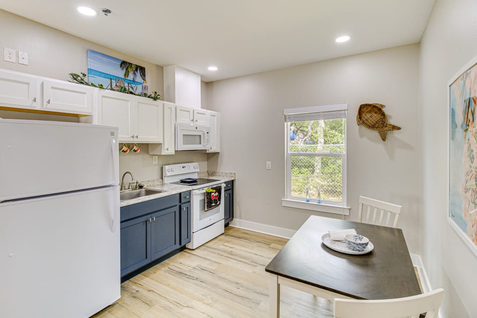 Fish & Swim On-Site: Resort Retreat in Rockport! Apartment in Rockport