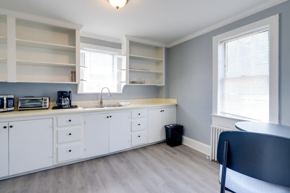 Near Shops, Eats & Trails: Loudon County Apt! Apartment in Catoctin
