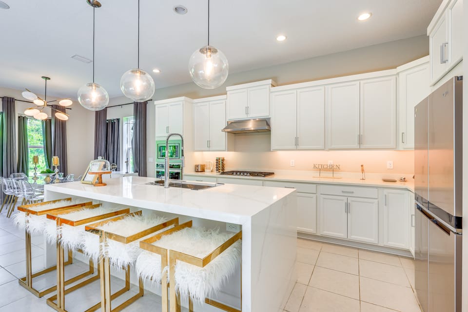 < 20 Mi to JAX Beach + Game Days: Upscale Retreat House in Jacksonville