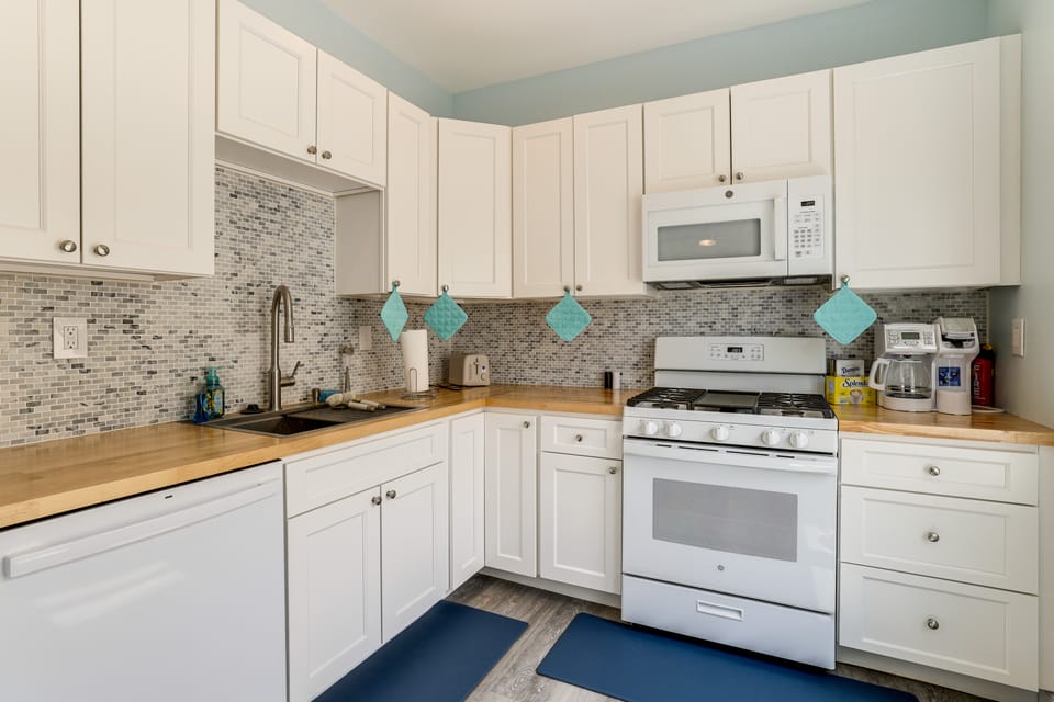 Walk to Beach & Explore Boardwalk: Wildwood Escape Apartment in Wildwood