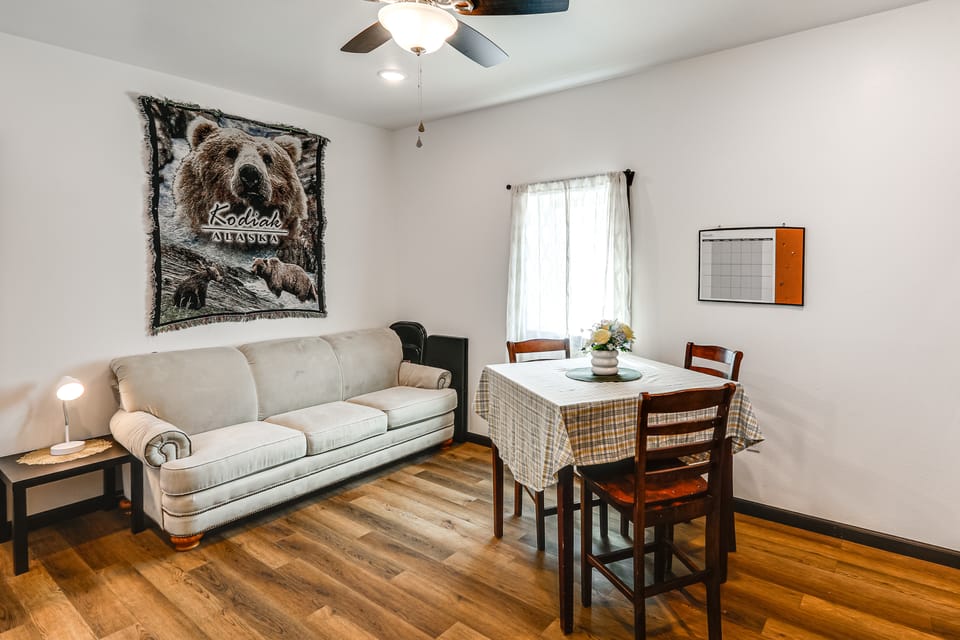 < 2 Mi to Dtwn: Pet-Friendly Getaway in Fairbanks Apartment in Fairbanks